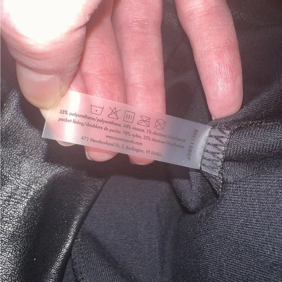 COMMANDO FAUX LEATHER  BLACK JOGGERS M WITH POCKETS 28.25” INSEAM  $148 - Picture 7 of 8